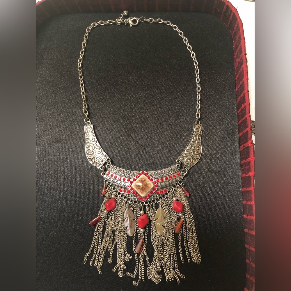 Beaded necklace red tones